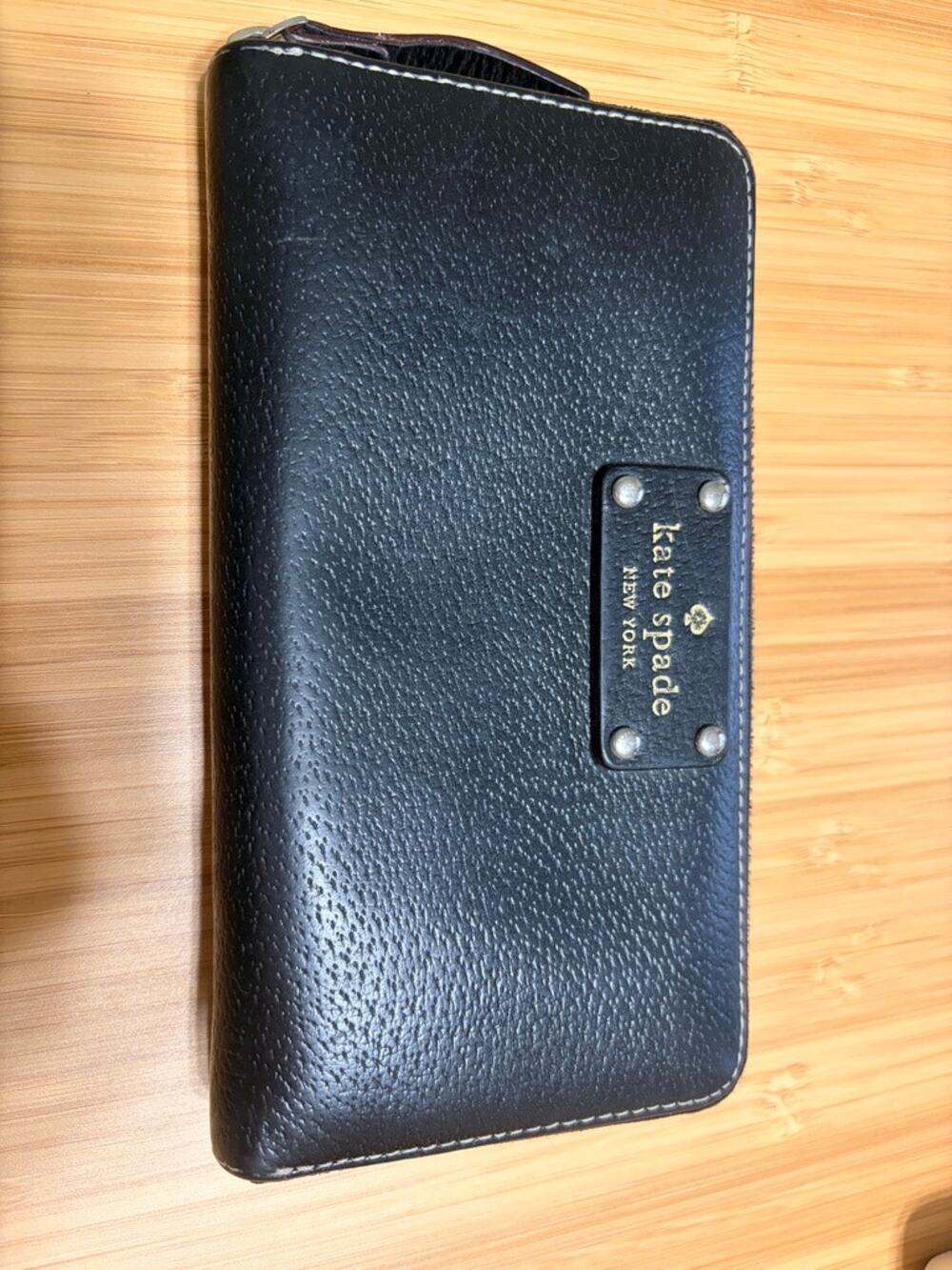 Kate Spade WLRU1153 Black Leather Zip Around Wallet